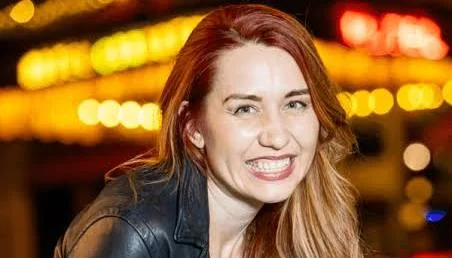 Read more about the article Elizabeth Zharoff Suicide, The Charismatic Voice Youtuber & Singer Death, What Happened?